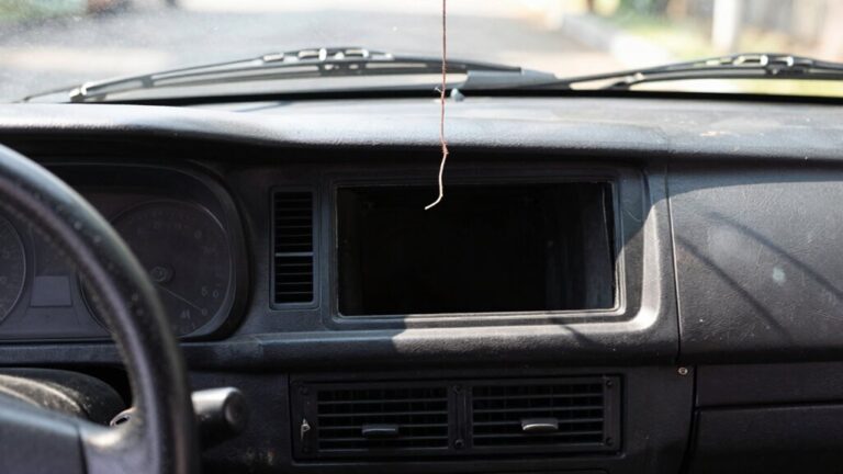 stereos size and compatibility